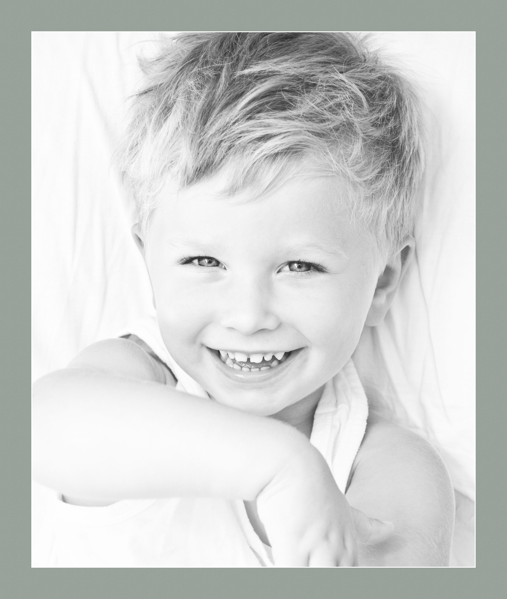 ArtToFrames Custom Green Silverpine Picture Photo Frame Mat Matting Board LG - Picture 152 of 157